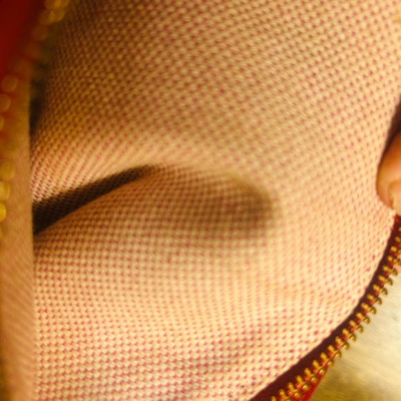 Genuine Dooney and Bourke Large - Picture 8 of 9